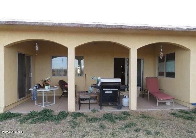 view of patio / terrace featuring grilling area