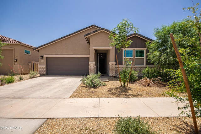 view of front of house with a garage