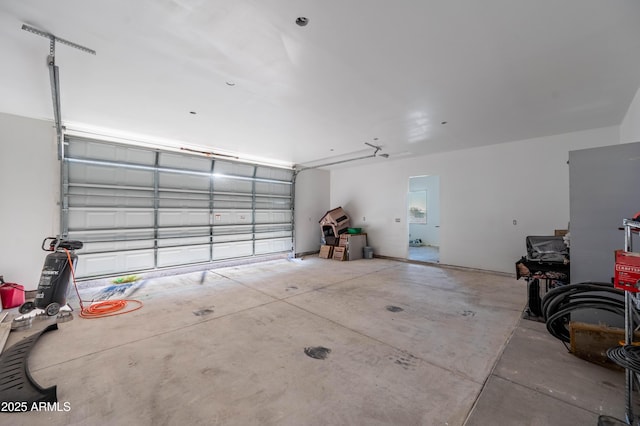 8017 S 143rd Ave, Goodyear, AZ 85338 - view of garage