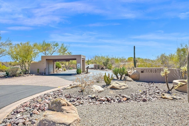 exterior space featuring driveway