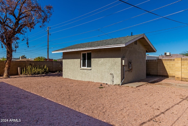 view of home's exterior