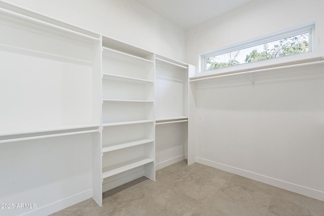 707 E Ocotillo Rd, Phoenix, AZ 85014 - view of spacious closet