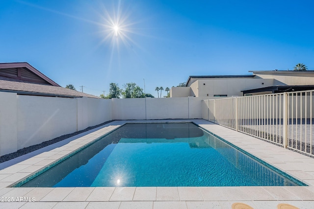 707 E Ocotillo Rd, Phoenix, AZ 85014 - view of pool with a fenced backyard