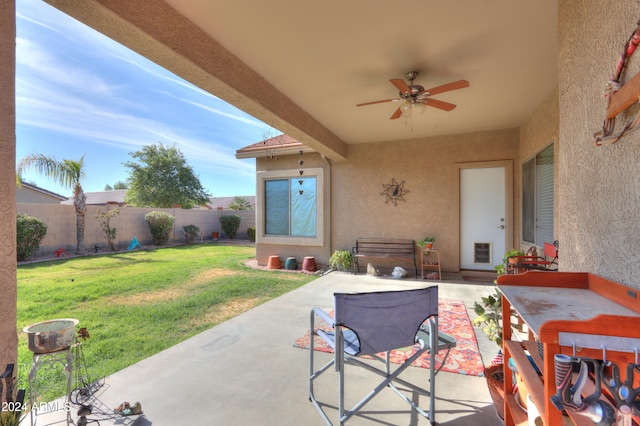 view of patio with ceiling fan