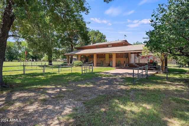 view of yard with a patio