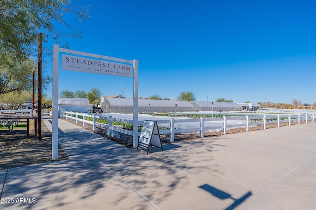 9645 E Ripple Dr, Mesa, AZ 85212 - surrounding community