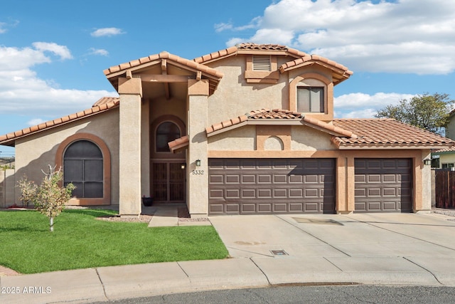 view of mediterranean / spanish-style home