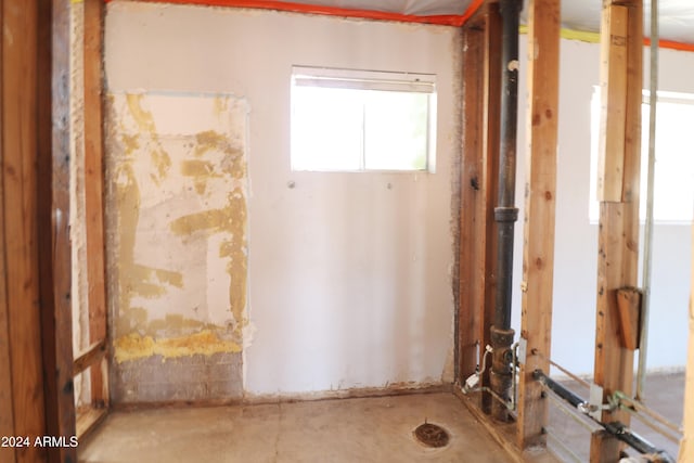 3615 W San Juan Ave, Phoenix, AZ 85019 - view of bathroom