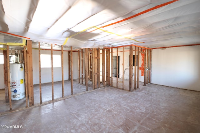 3615 W San Juan Ave, Phoenix, AZ 85019 - below grade area featuring water heater