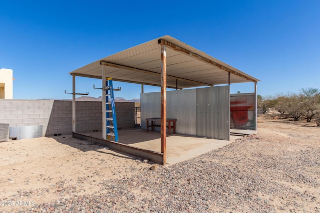 exterior space featuring fence