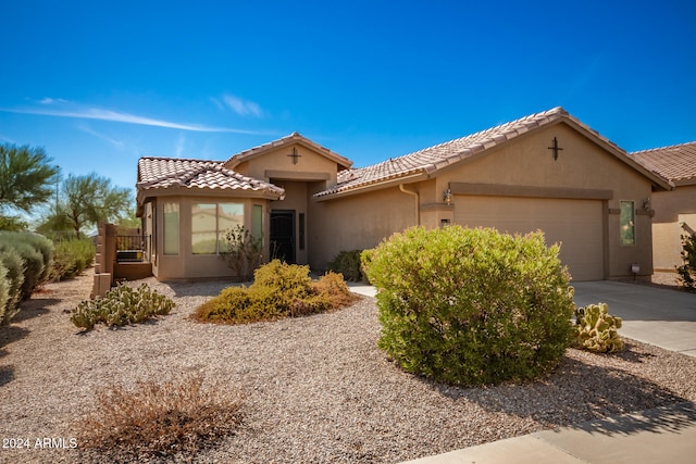 view of front of house featuring a garage