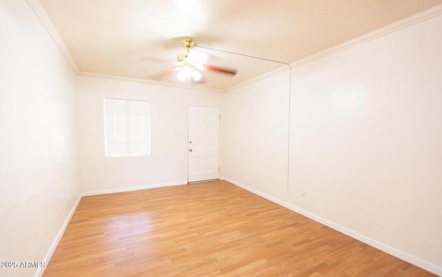 602 E San Juan Ave, Phoenix, AZ 85012 - unfurnished room featuring light hardwood / wood-style floors, ceiling fan, and ornamental molding