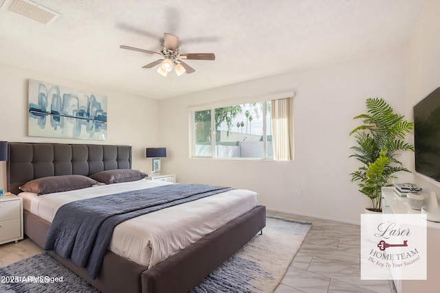 bedroom with ceiling fan