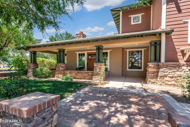 view of front of house with covered porch