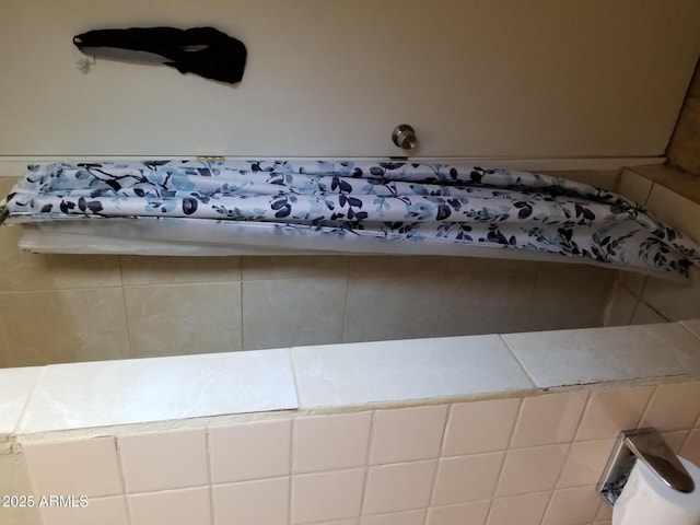 6011 N 33rd Ave, Phoenix, AZ 85017 - view of bathroom