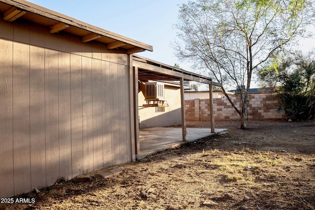 1914 W Colter St, Phoenix, AZ 85015 - view of side of property with fence and a patio area