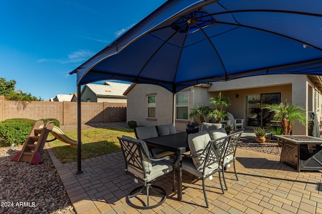 view of patio / terrace featuring an outdoor living space