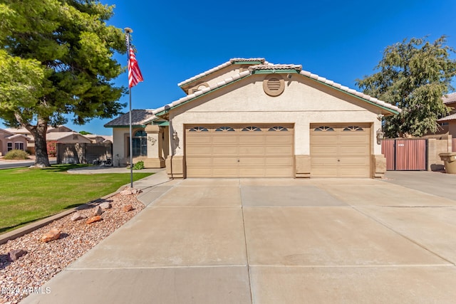 view of front of home with a front lawn