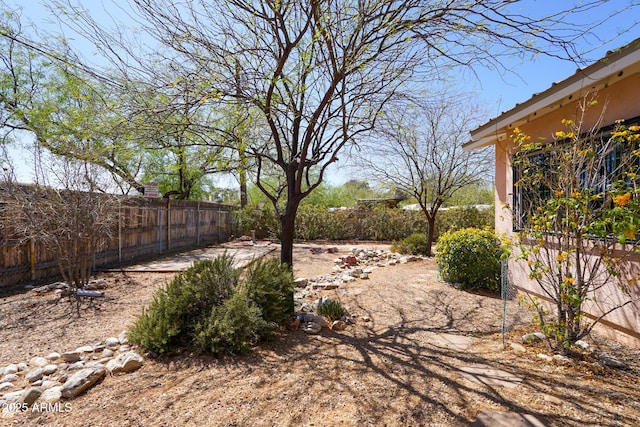 1301 N Santa Rosa Ave, Tucson, AZ 85712 - view of yard featuring a fenced backyard