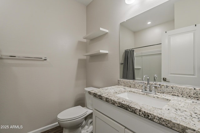 bathroom with toilet, baseboards, wood finished floors, a shower with shower curtain, and vanity