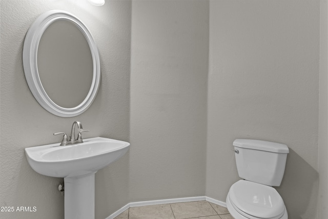 1162 E Ranch Ct, Gilbert, AZ 85296 - bathroom featuring toilet, tile patterned floors, and baseboards