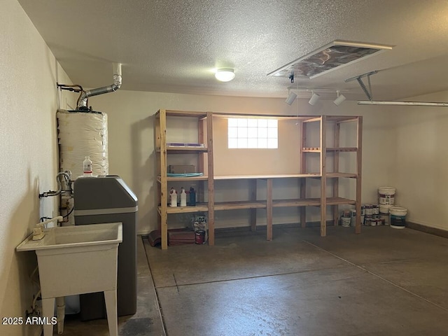 3876 Camino Del Vara, Sierra Vista, AZ 85650 - garage with water heater