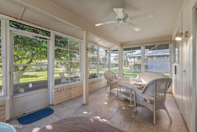 sunroom / solarium with ceiling fan