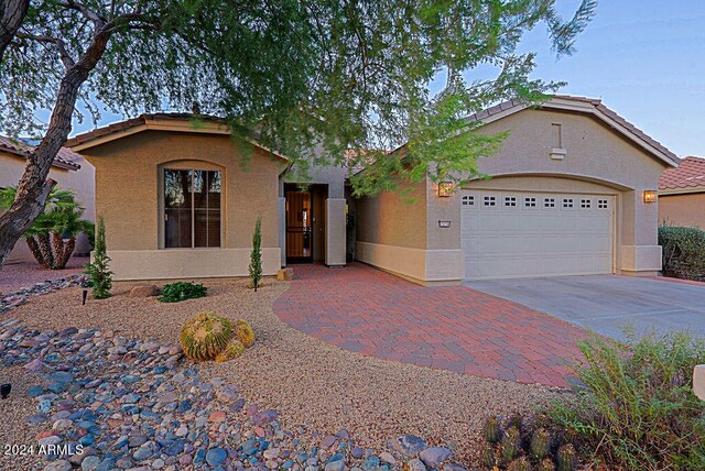 view of front facade with a garage