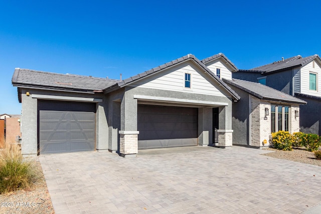 view of front facade with a garage