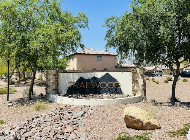 view of community / neighborhood sign