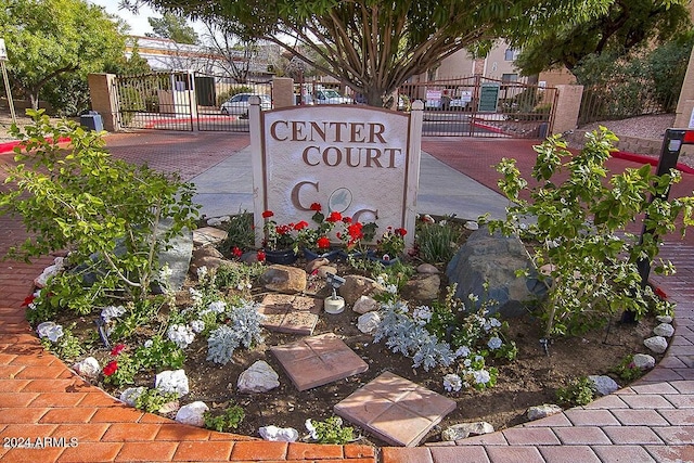 view of community / neighborhood sign