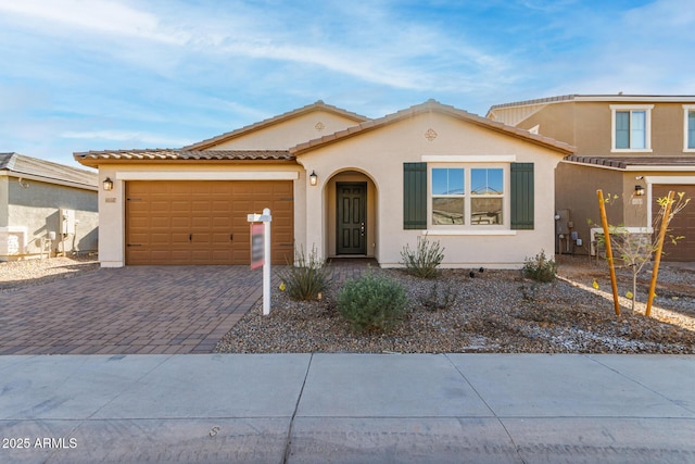 view of front of house featuring a garage