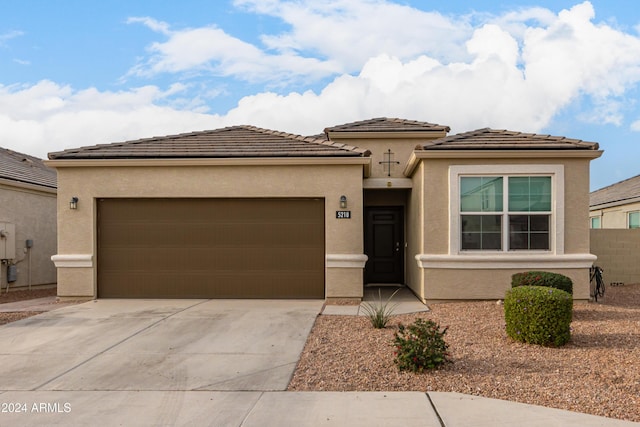 view of front of house featuring a garage