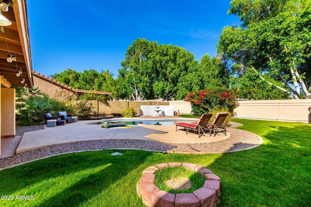 15621 S 37th Way, Phoenix, AZ 85048 - view of yard featuring a fenced backyard, a patio area, and a fenced in pool
