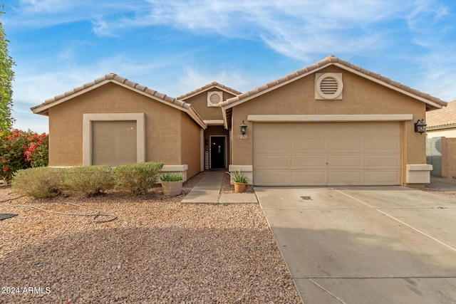 view of front facade with a garage