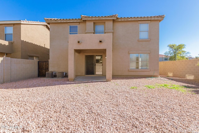 3064 E Michelle Way, Gilbert, AZ 85234 - back of property with stucco siding and a patio area