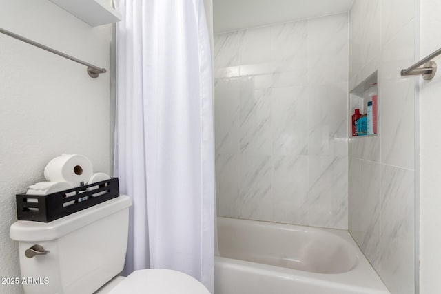 3447 E Dolphin Ave, Mesa, AZ 85204 - bathroom with toilet and shower / tub combo