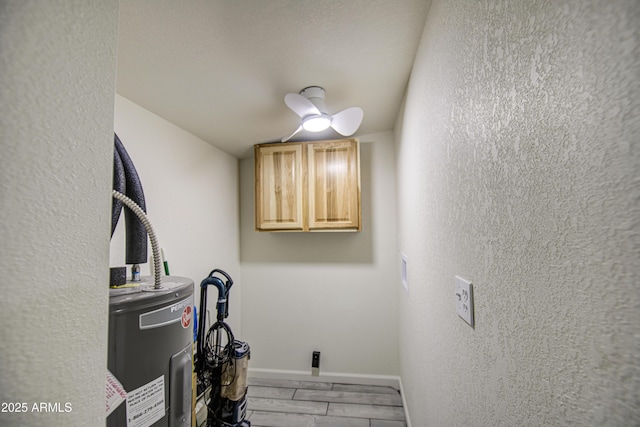 552 E 8th St, Florence, AZ 85132 - interior space with water heater