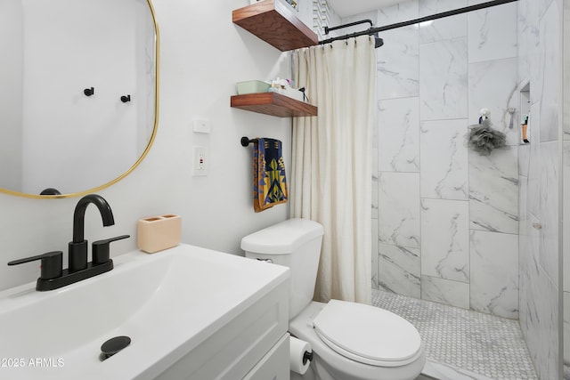 912 E Orchid Ln, Phoenix, AZ 85020 - bathroom with vanity and a tile shower