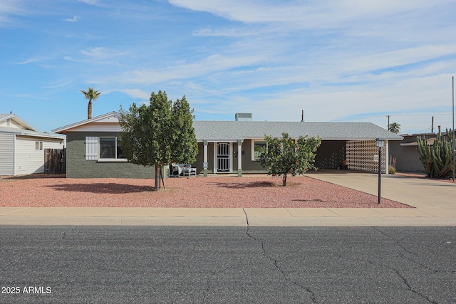 single story home with a carport