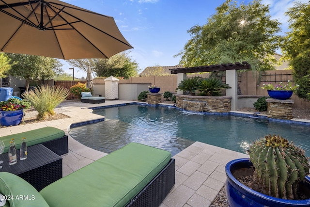 view of pool featuring a patio and pool water feature