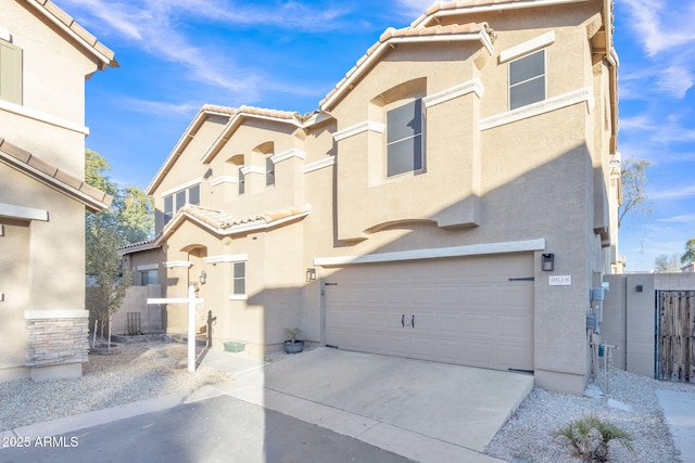 view of front of house featuring a garage