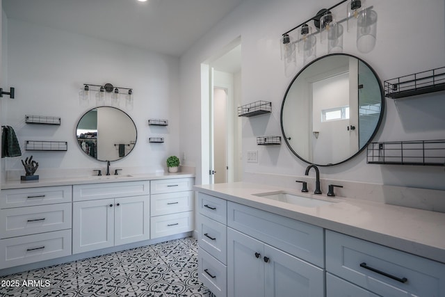 2345 N 28th Pl, Phoenix, AZ 85008 - bathroom with two vanities
