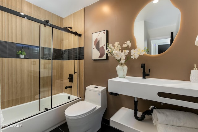 8419 E Rancho Vista Dr, Scottsdale, AZ 85251 - full bath with shower / bath combination with glass door, toilet, and a sink