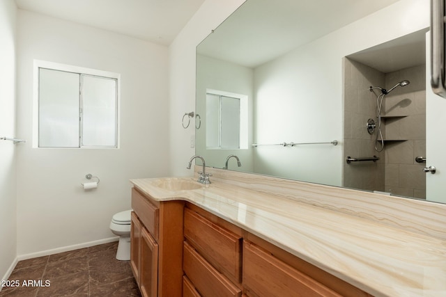330 W Maryland Ave Unit 207, Phoenix, AZ 85013 - bathroom featuring vanity and tiled shower