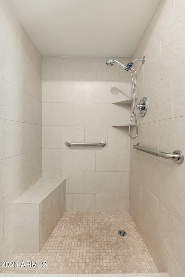 330 W Maryland Ave Unit 207, Phoenix, AZ 85013 - full bathroom featuring tiled shower