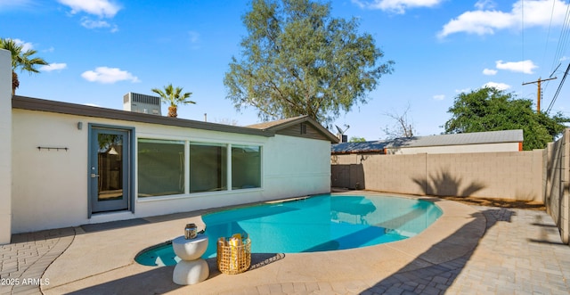 6907 E Portland St, Scottsdale, AZ 85257 - view of pool featuring a patio