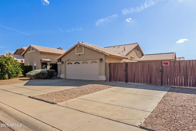 view of front facade featuring a garage