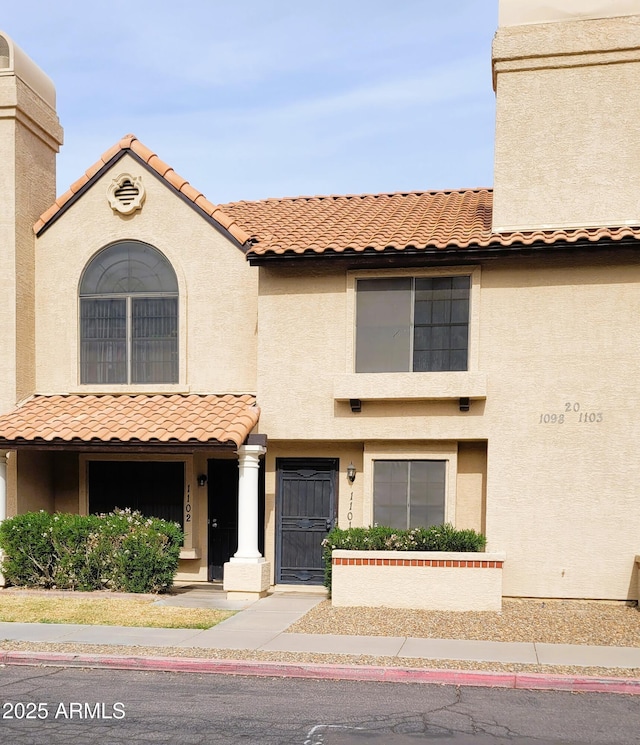 view of front of home