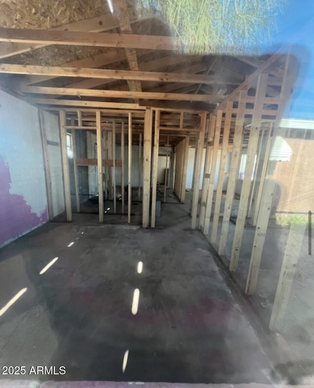 5031 S 36th Dr, Phoenix, AZ 85041 - view of below grade area